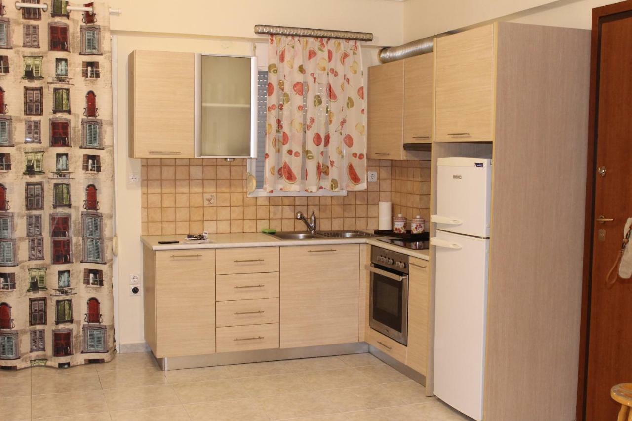 Cozy Studio Apartment In Pireus Eksteriør billede