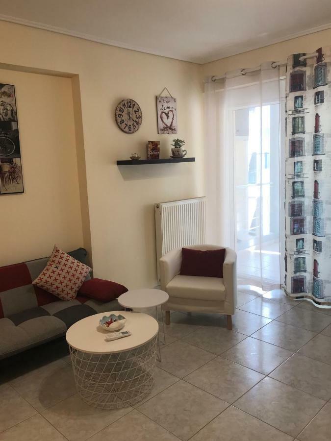 Cozy Studio Apartment In Pireus Eksteriør billede