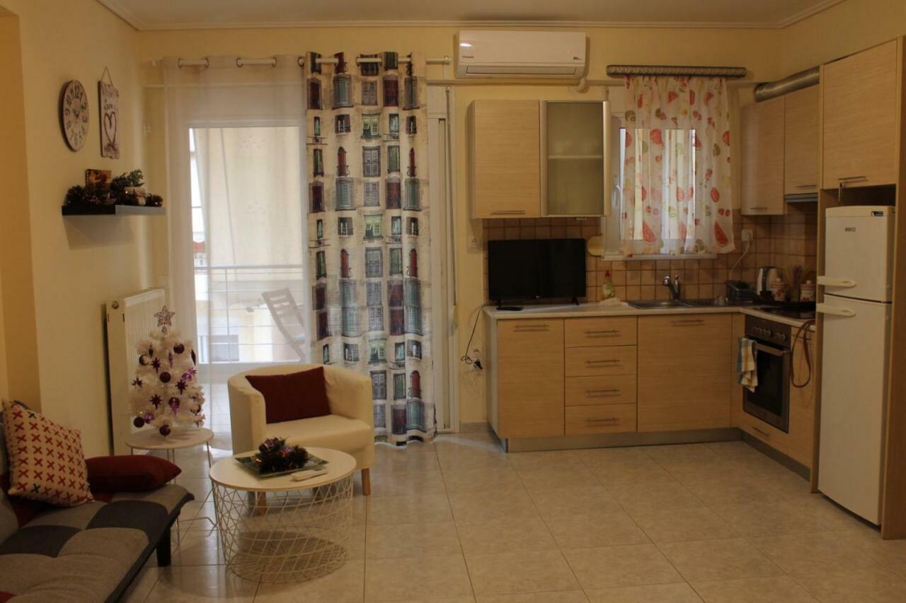 Cozy Studio Apartment In Pireus Eksteriør billede