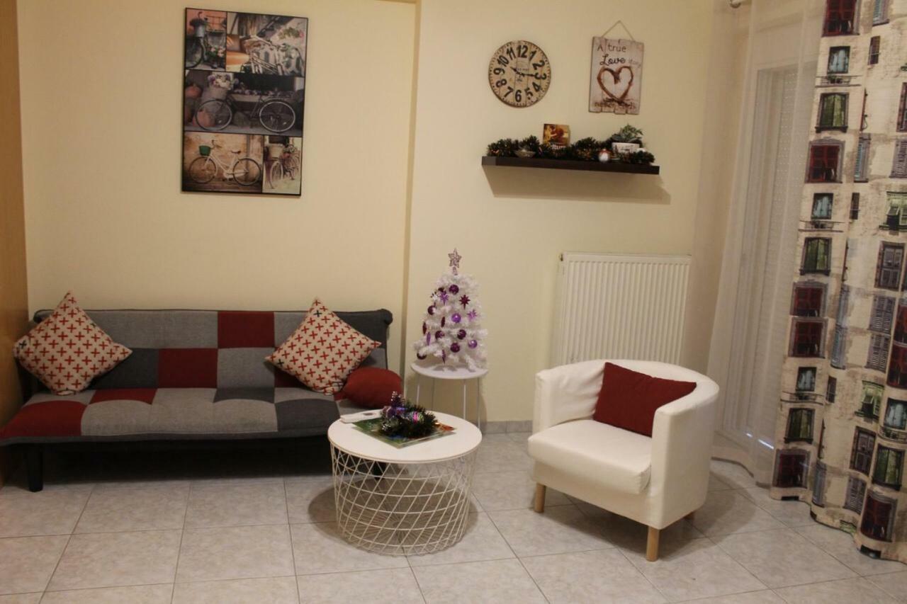 Cozy Studio Apartment In Pireus Eksteriør billede